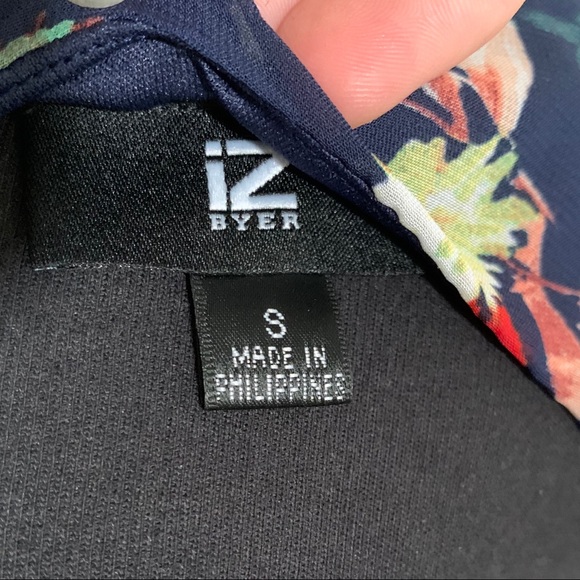 IZ Byer Floral Dress size Small - Picture 10 of 11